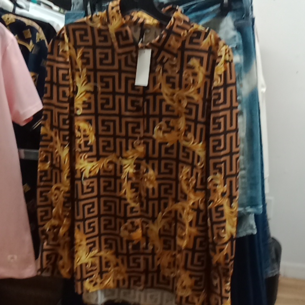 Design Dress Shirt Medium.